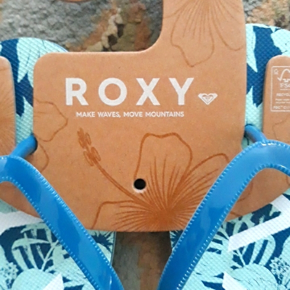 3x*Host Pick*Roxy adorable flip flop sandals - Picture 5 of 16